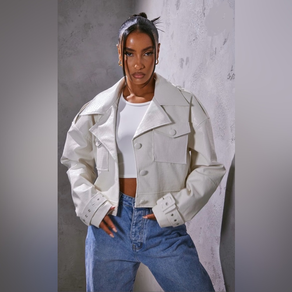 NWT Pretty Little Thing White Croc Oversized Jacket Size 4